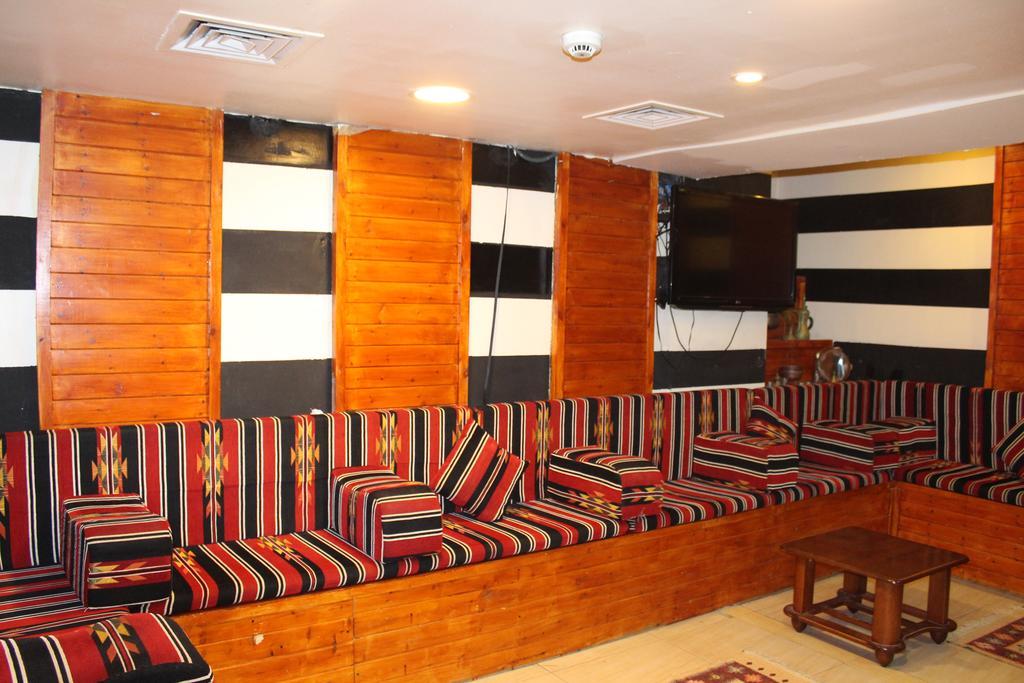 Rest Hills Hotel Amman Exterior photo